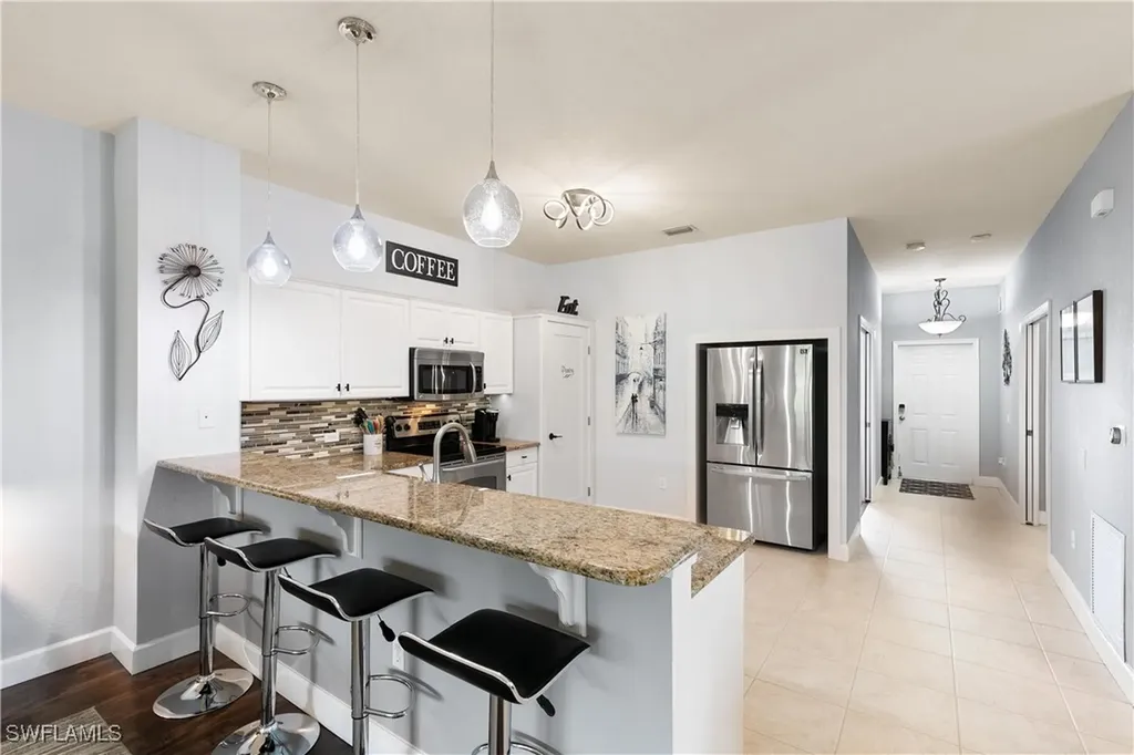 10021 Heather Lane Naples FL 34119