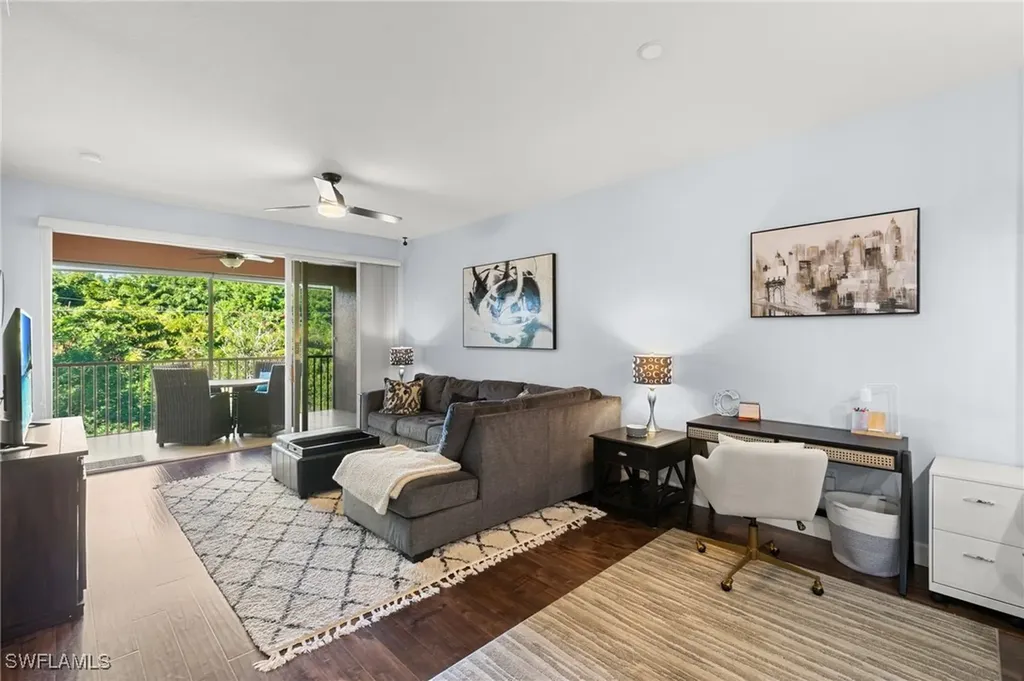 10021 Heather Lane Naples FL 34119