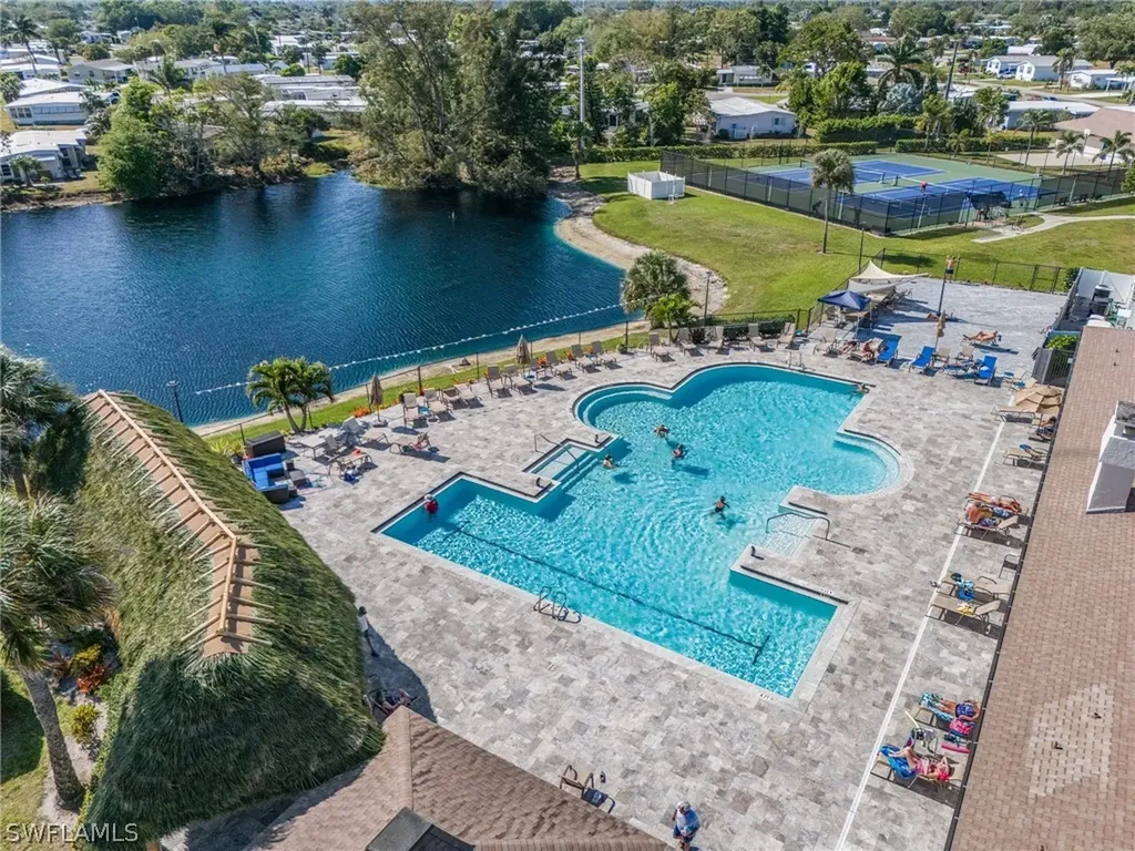 104 Belle Isle Circle Naples FL 34112