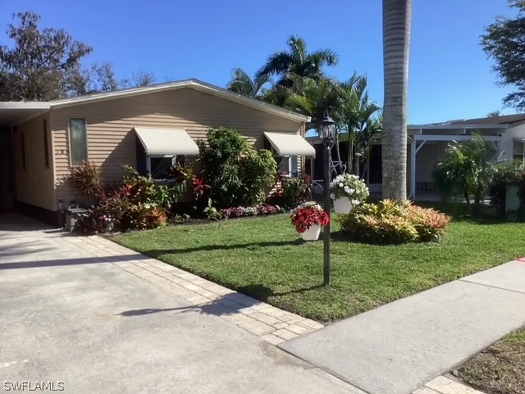 104 Belle Isle Circle Naples FL 34112