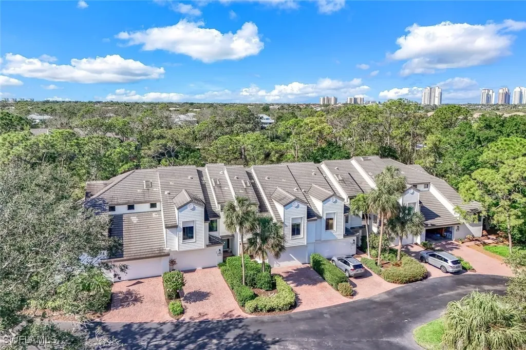 27106 Oakwood Lake Drive Bonita Springs FL 34134