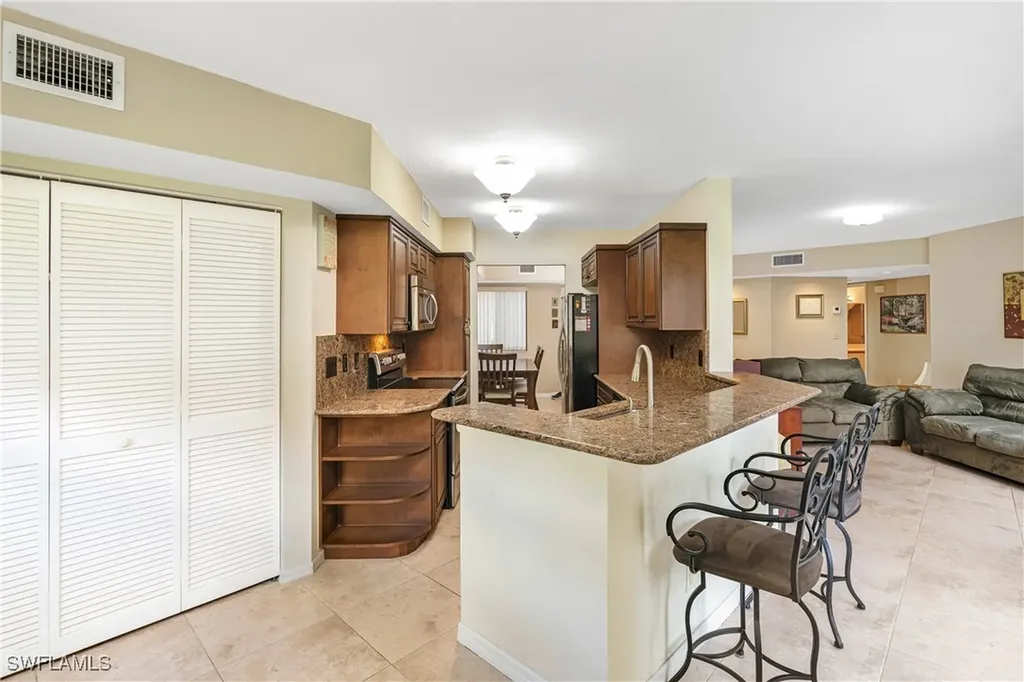 47 Bennington Drive Naples FL 34104