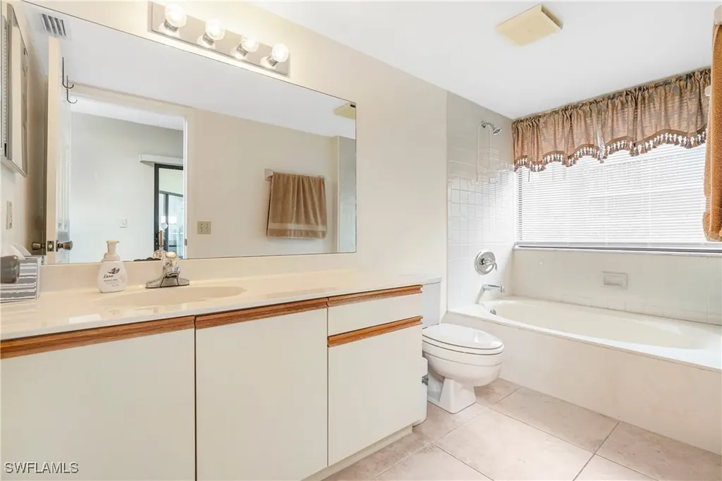 47 Bennington Drive Naples FL 34104
