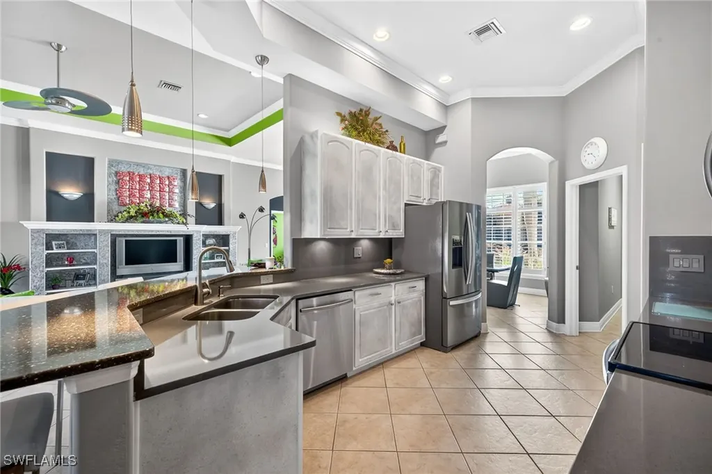 10551 Sir Michaels Place Drive Bonita Springs FL 34135