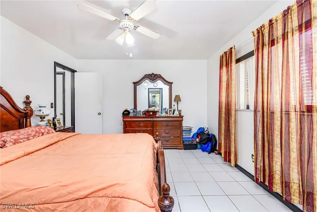 1219 SE 19th Terrace Cape Coral FL 33990