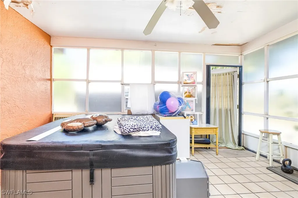 1219 SE 19th Terrace Cape Coral FL 33990