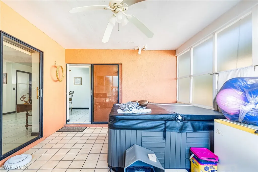 1219 SE 19th Terrace Cape Coral FL 33990