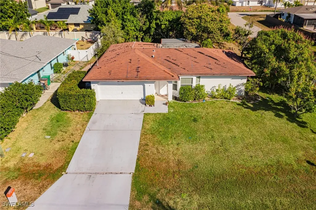 1219 SE 19th Terrace Cape Coral FL 33990