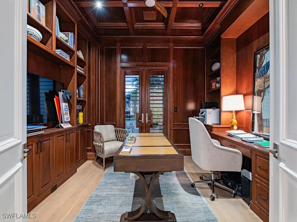 3243 Gin Lane Naples FL 34102