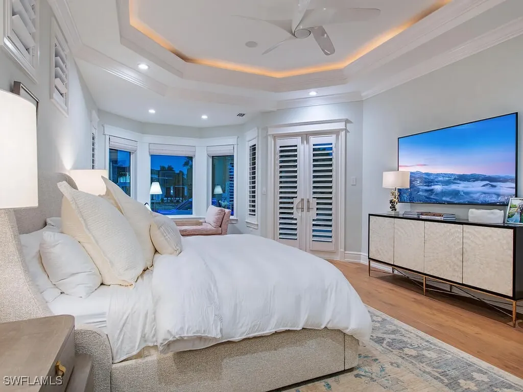 3243 Gin Lane Naples FL 34102