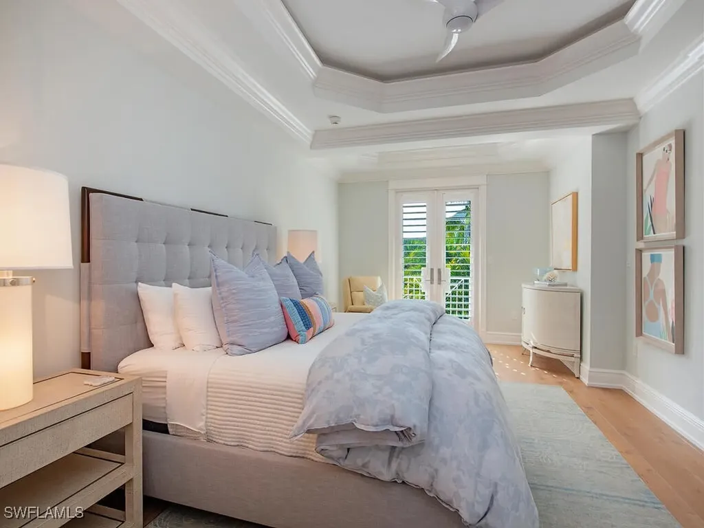 3243 Gin Lane Naples FL 34102