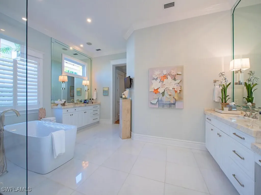 3243 Gin Lane Naples FL 34102