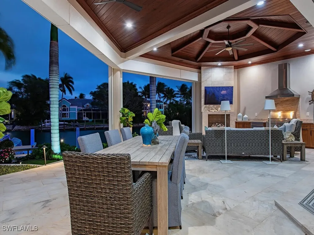 3243 Gin Lane Naples FL 34102