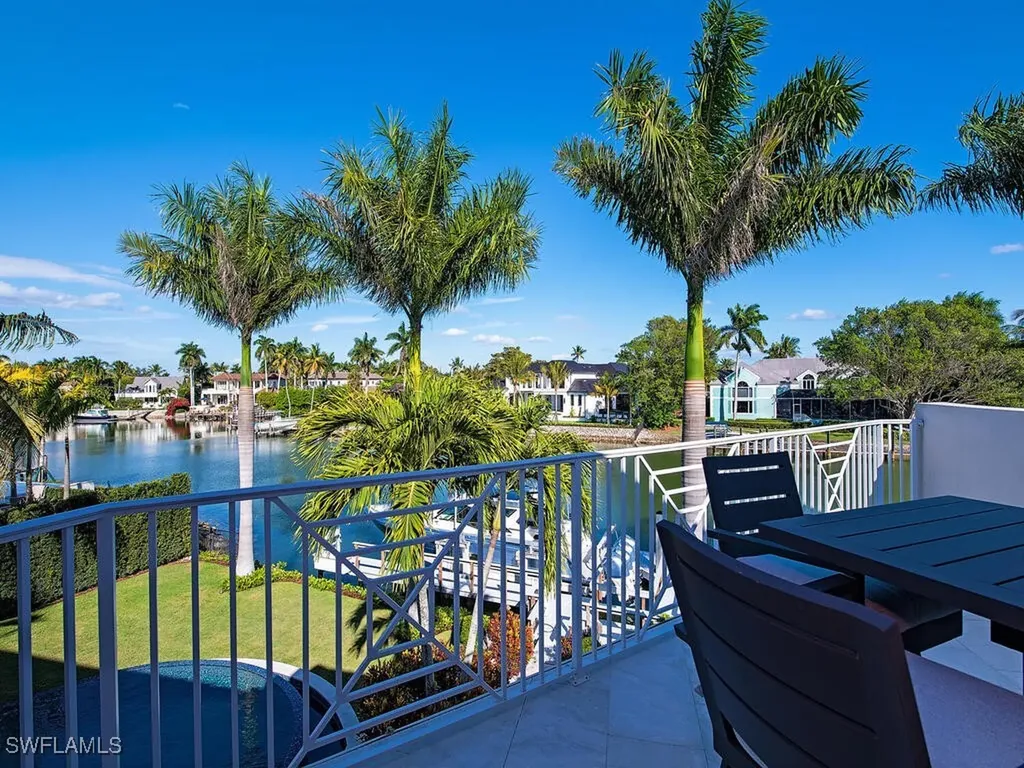 3243 Gin Lane Naples FL 34102