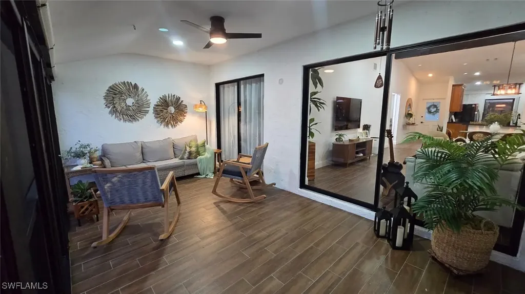 716 Sunny Pine Way Green Acres FL 33415