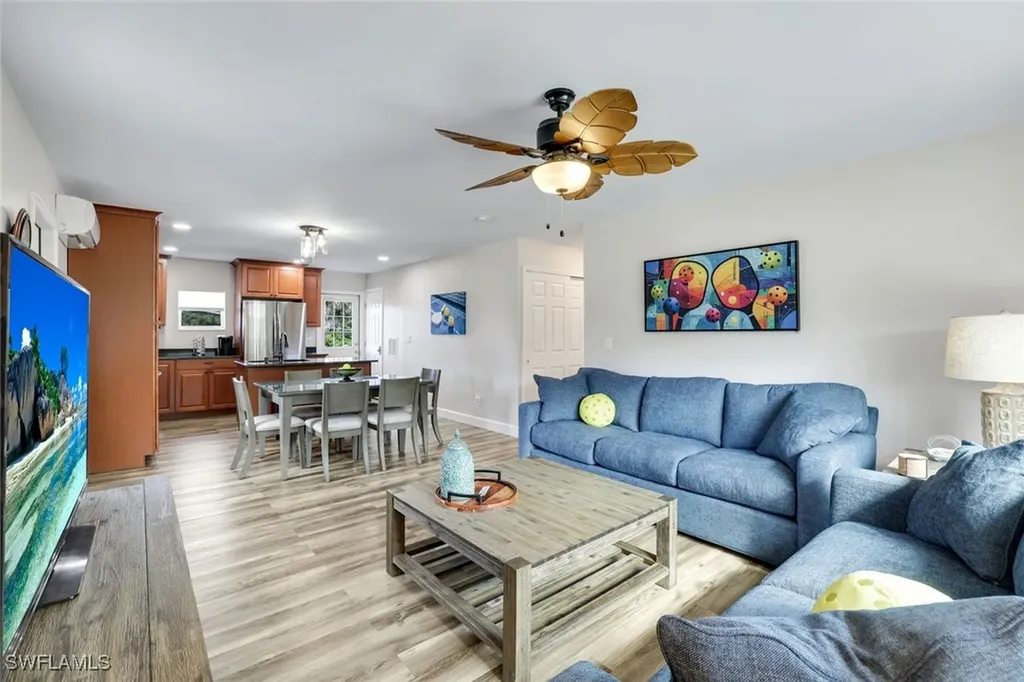 3561 Thomasson Drive Naples FL 34112