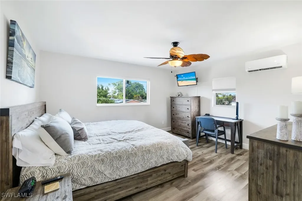 3561 Thomasson Drive Naples FL 34112