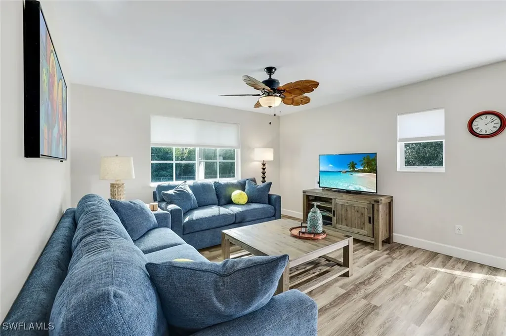 3561 Thomasson Drive Naples FL 34112
