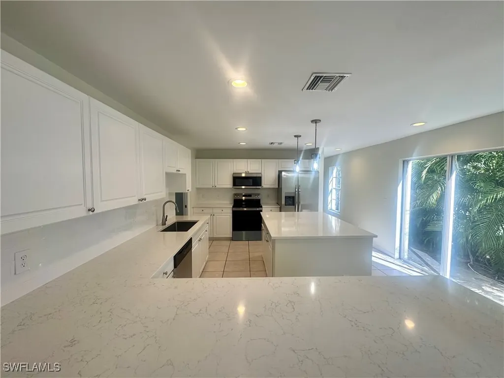 10650 Ragsdale Street Bonita Springs FL 34135