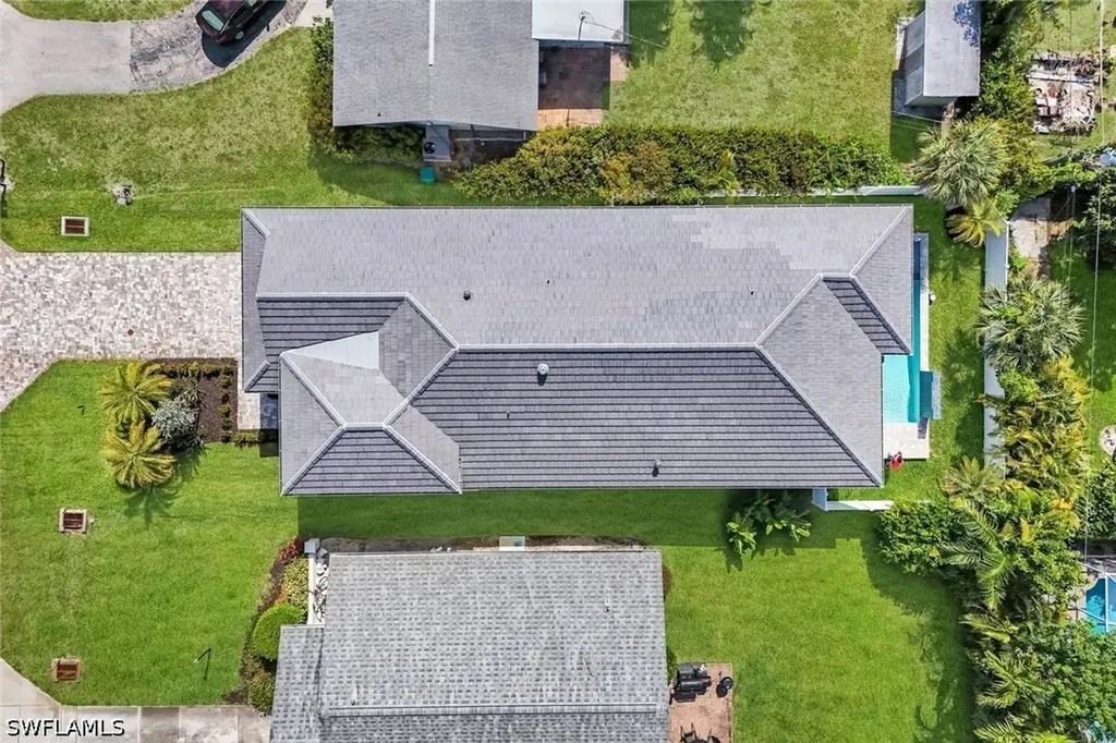 668 93rd Avenue N Naples FL 34108