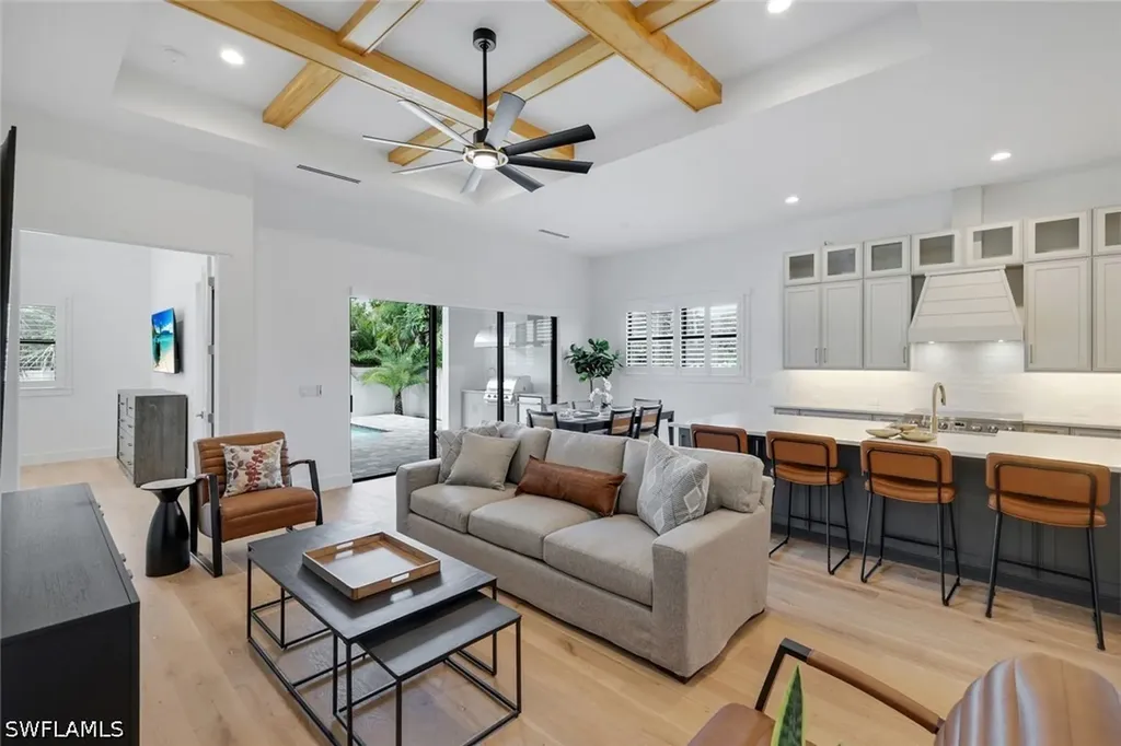 668 93rd Avenue N Naples FL 34108