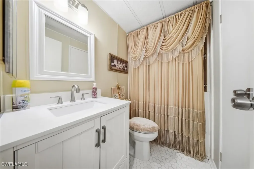 26257 Queen Mary Lane Bonita Springs FL 34135