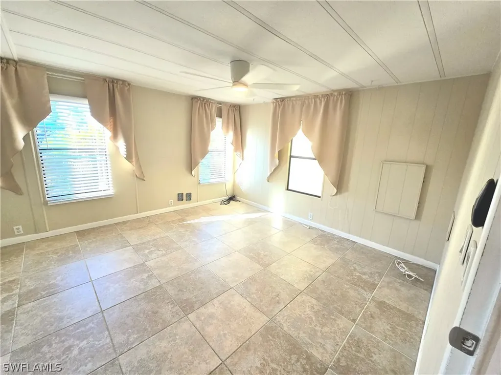 26257 Queen Mary Lane Bonita Springs FL 34135