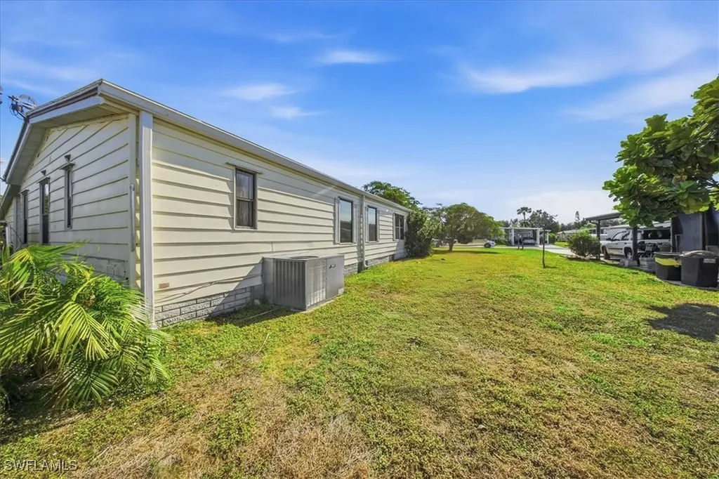 26257 Queen Mary Lane Bonita Springs FL 34135