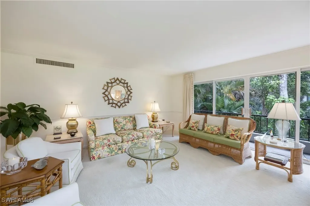 103 Clubhouse Drive Naples FL 34105