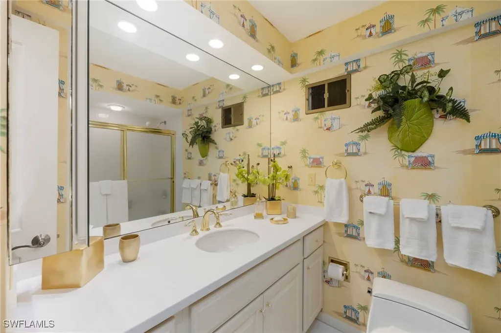 103 Clubhouse Drive Naples FL 34105