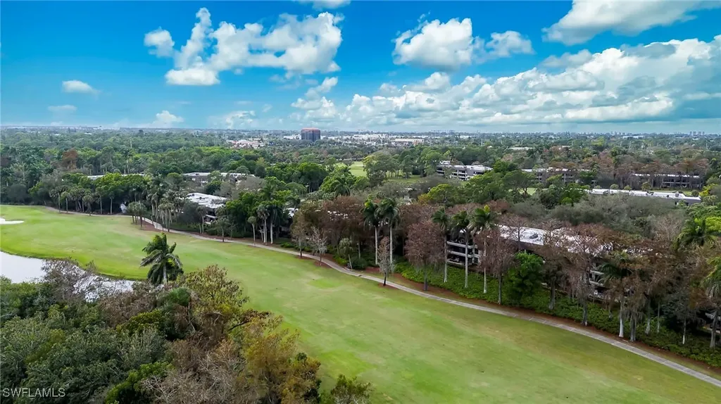 103 Clubhouse Drive Naples FL 34105