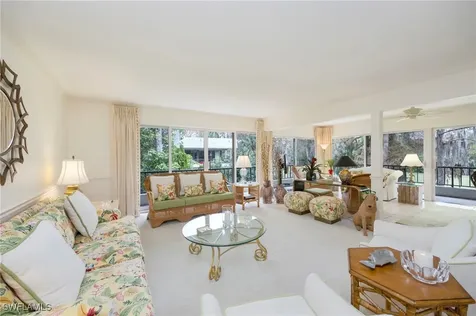 103 Clubhouse Drive Naples FL 34105
