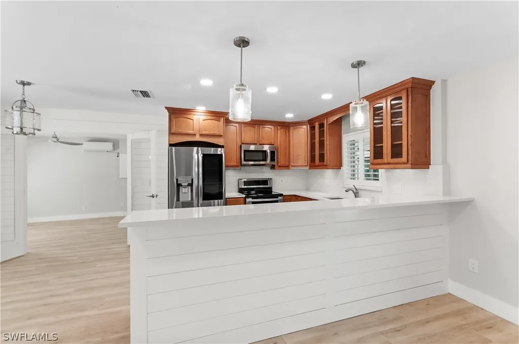 54 Liberty Lane Naples FL 34112