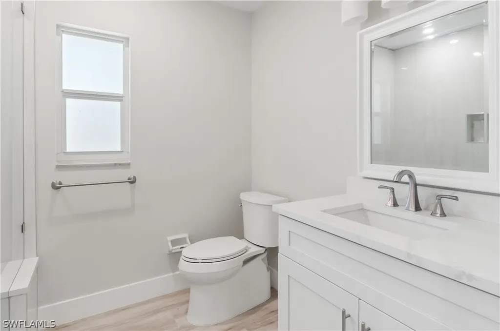 54 Liberty Lane Naples FL 34112