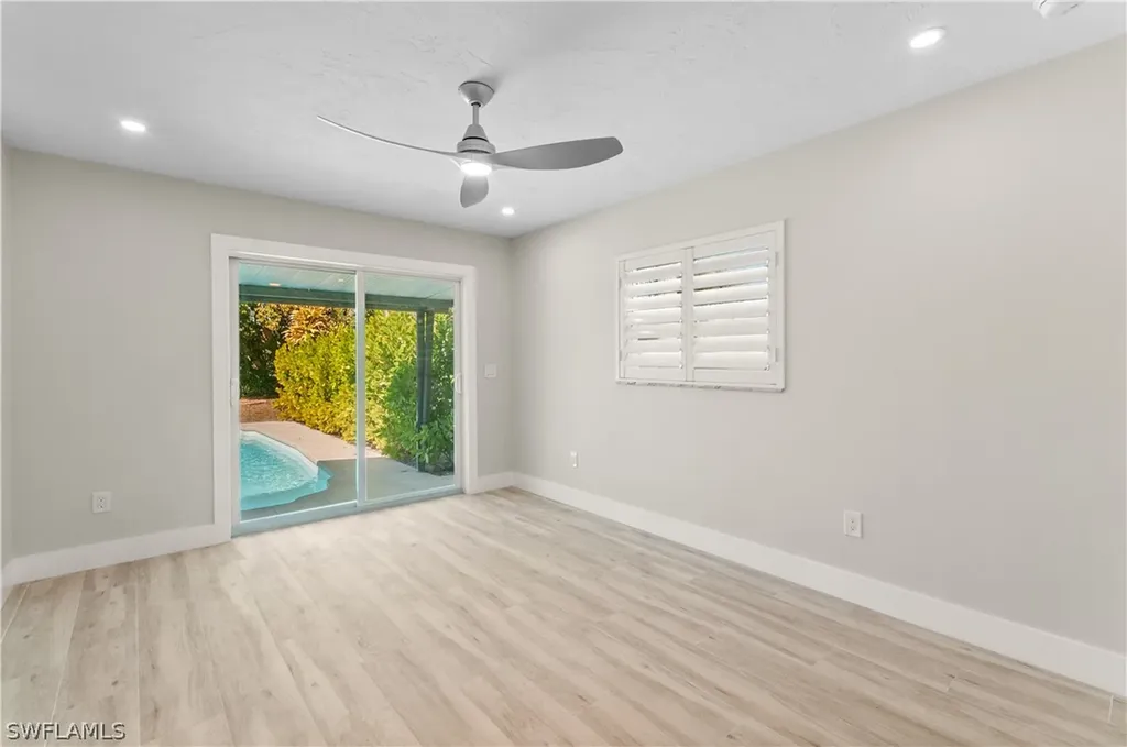54 Liberty Lane Naples FL 34112