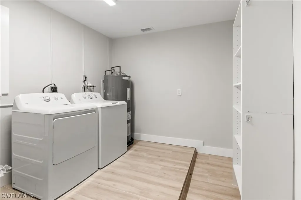 54 Liberty Lane Naples FL 34112