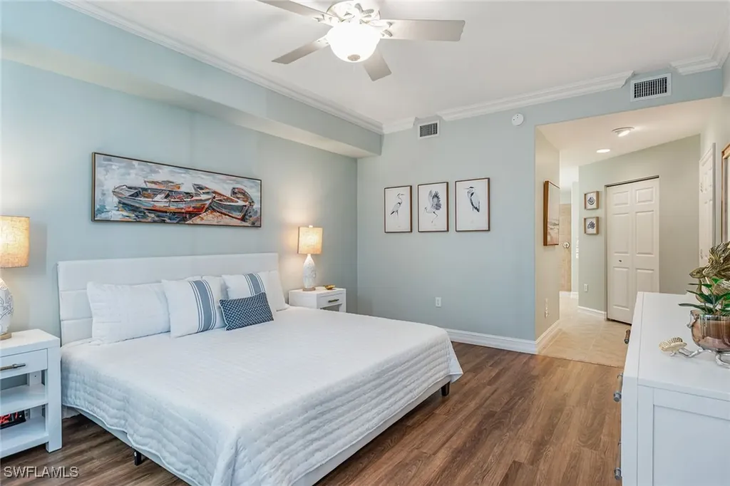 2012 Tarpon Bay Drive N Naples FL 34119