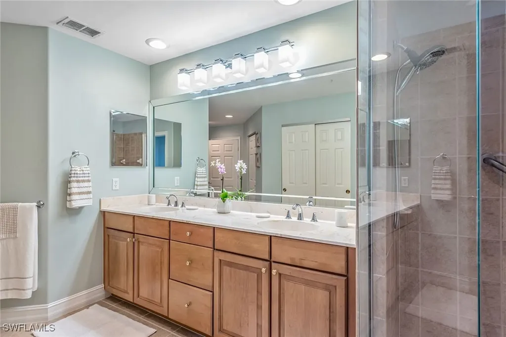 2012 Tarpon Bay Drive N Naples FL 34119