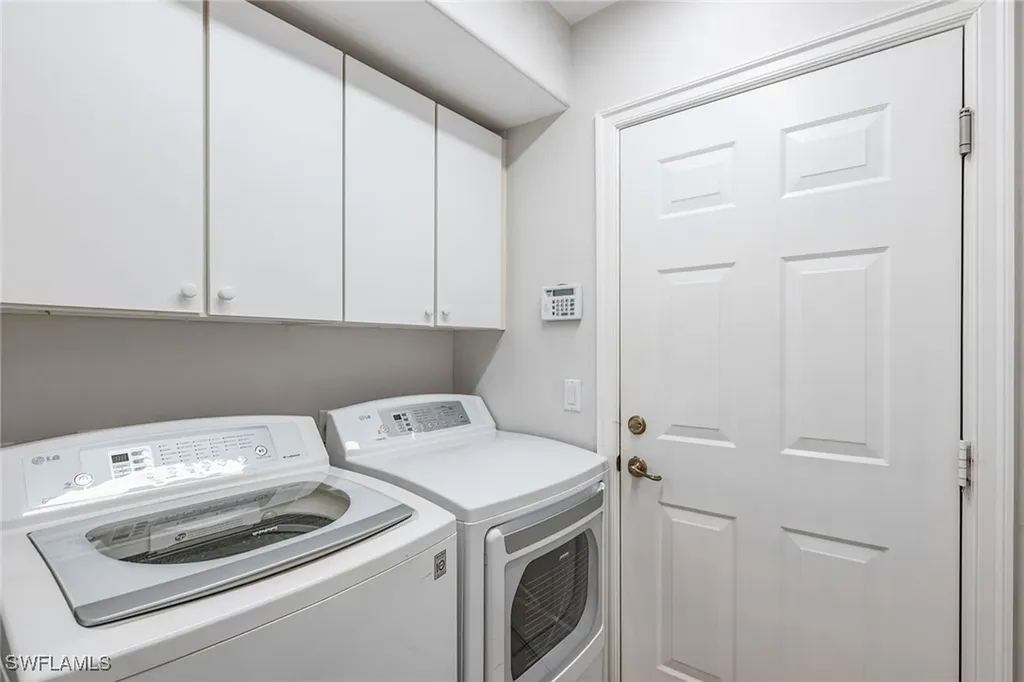 2012 Tarpon Bay Drive N Naples FL 34119