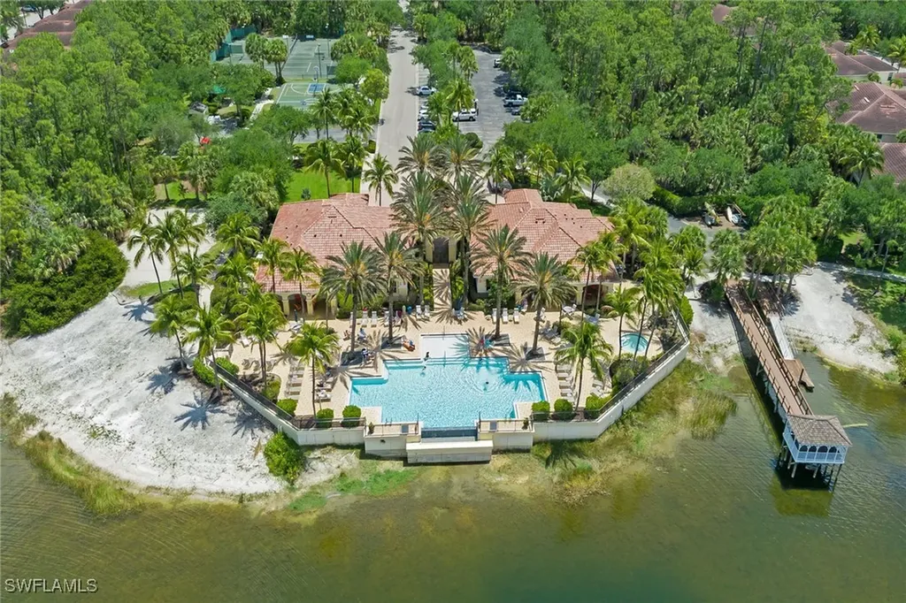 2012 Tarpon Bay Drive N Naples FL 34119