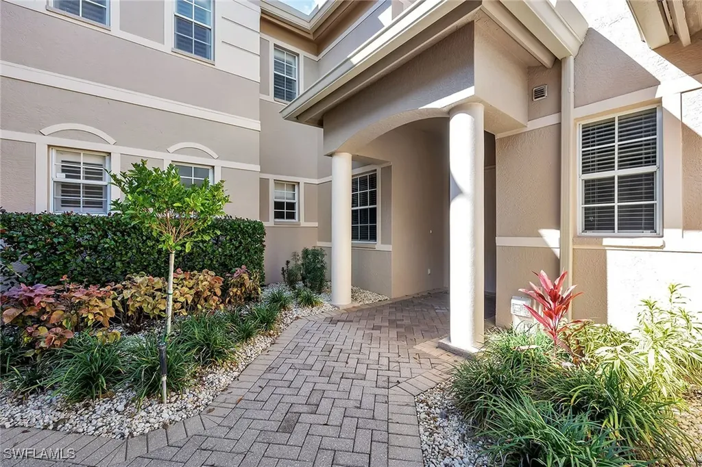 848 Regency Reserve Court Naples FL 34119