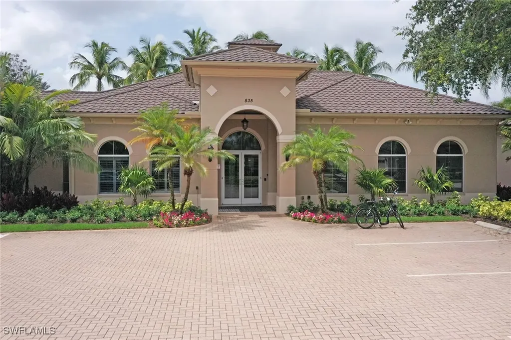 848 Regency Reserve Court Naples FL 34119