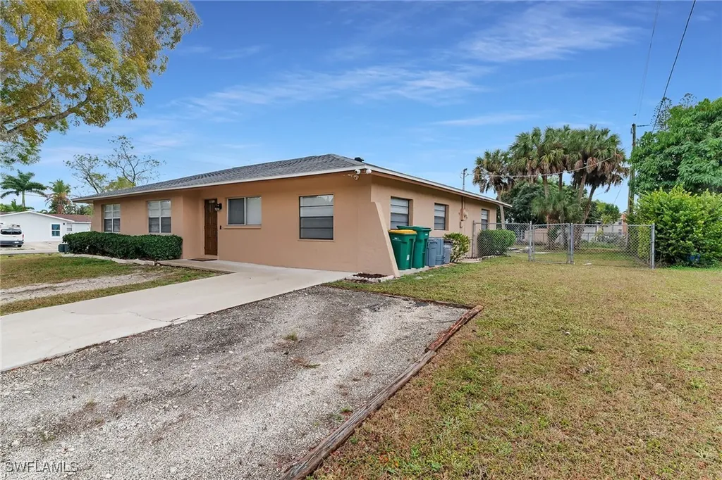 4502 22nd Place SW Naples FL 34116