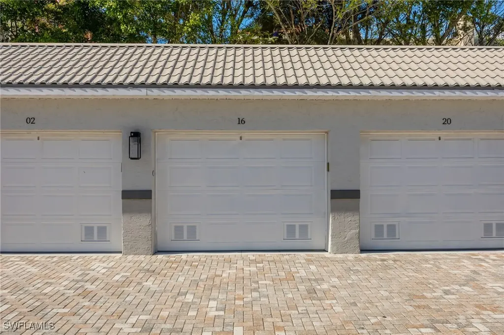 309 Goodlette-frank Road S Naples FL 34102