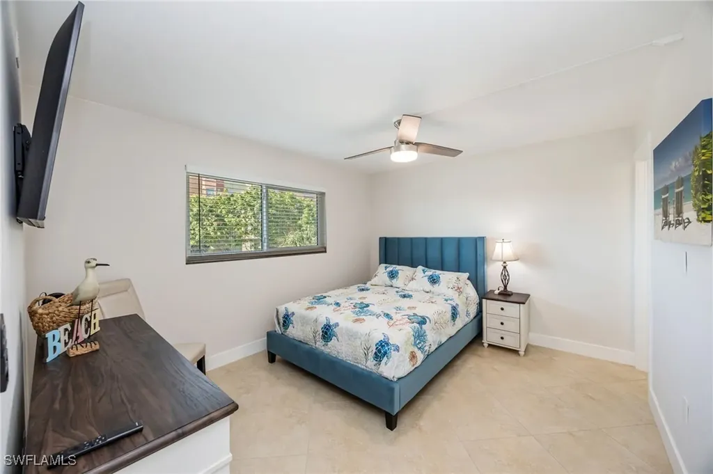 309 Goodlette-frank Road S Naples FL 34102
