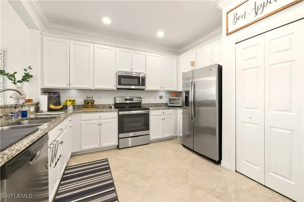 1971 Wellington Street Naples FL 34120