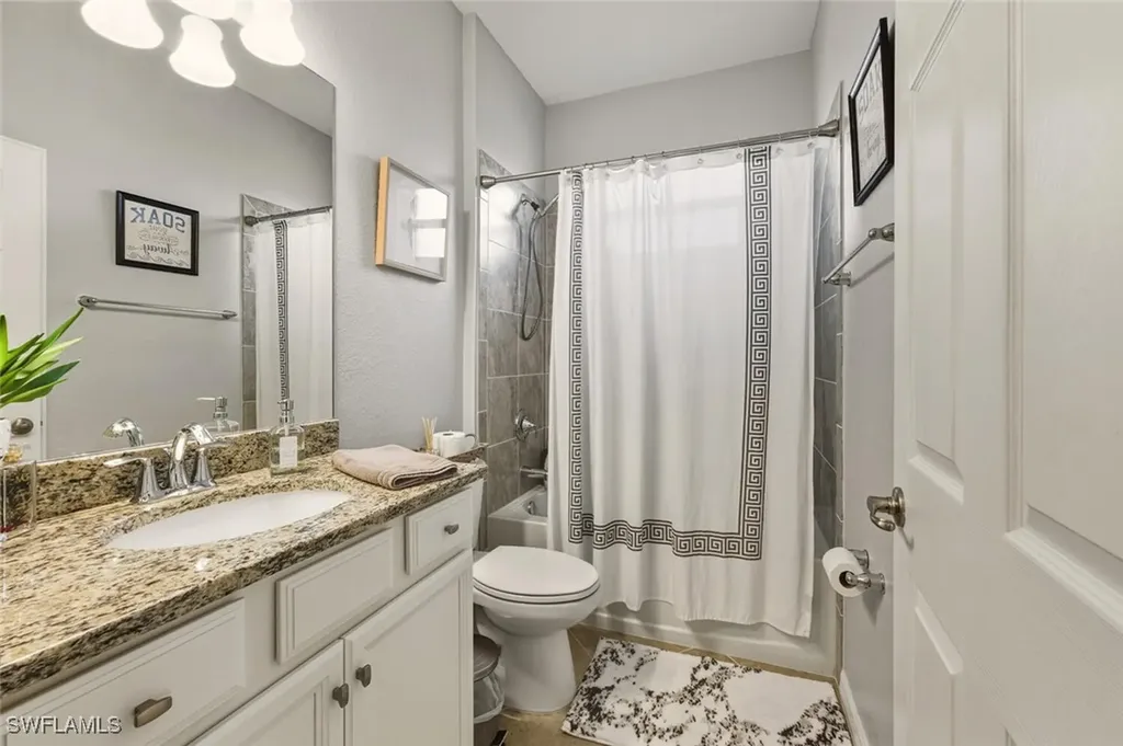 1971 Wellington Street Naples FL 34120