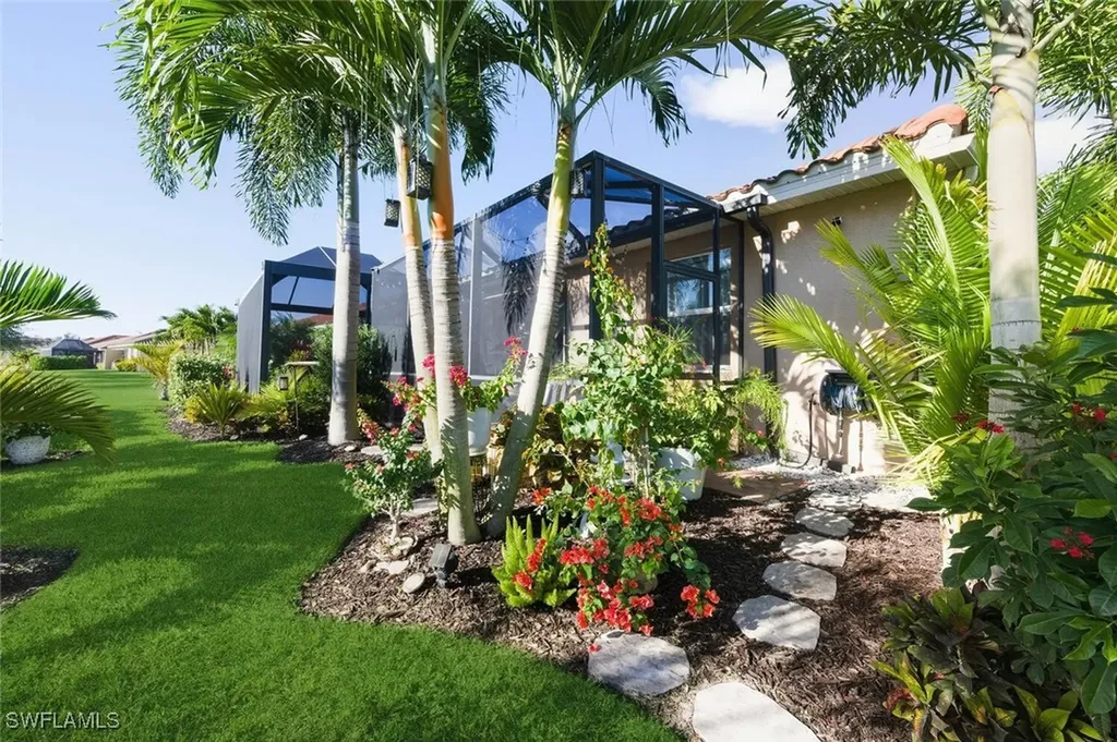 1971 Wellington Street Naples FL 34120