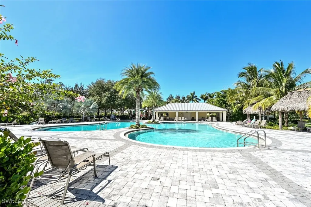 1971 Wellington Street Naples FL 34120