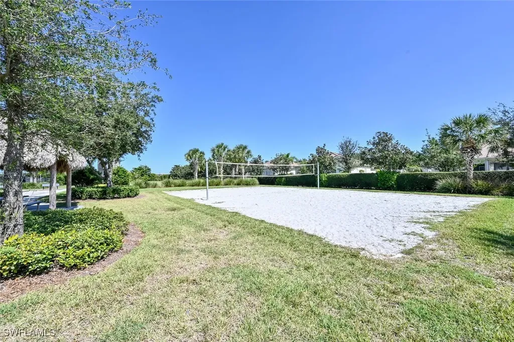 1971 Wellington Street Naples FL 34120